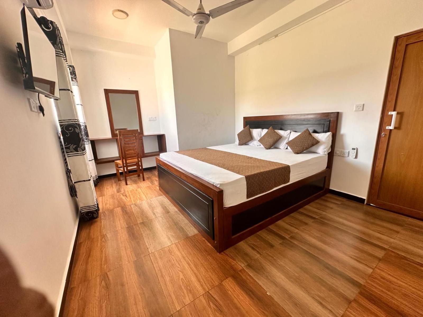 Holiday Villa Trincomalee Eksteriør bilde