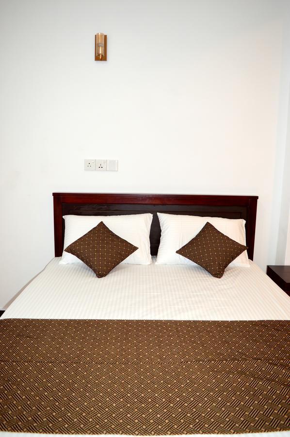 Holiday Villa Trincomalee Eksteriør bilde