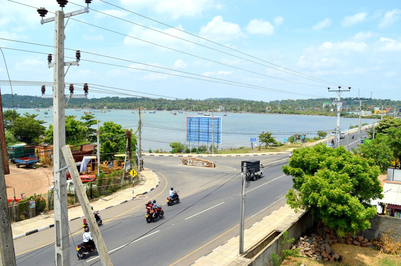 Holiday Villa Trincomalee Eksteriør bilde