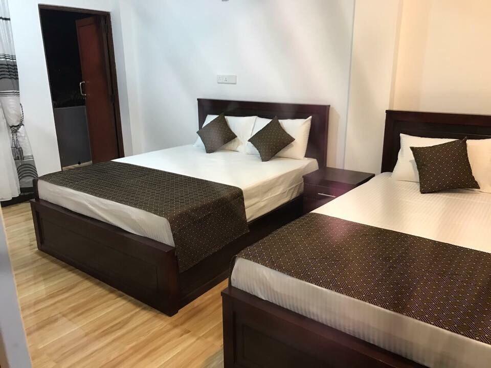 Holiday Villa Trincomalee Eksteriør bilde